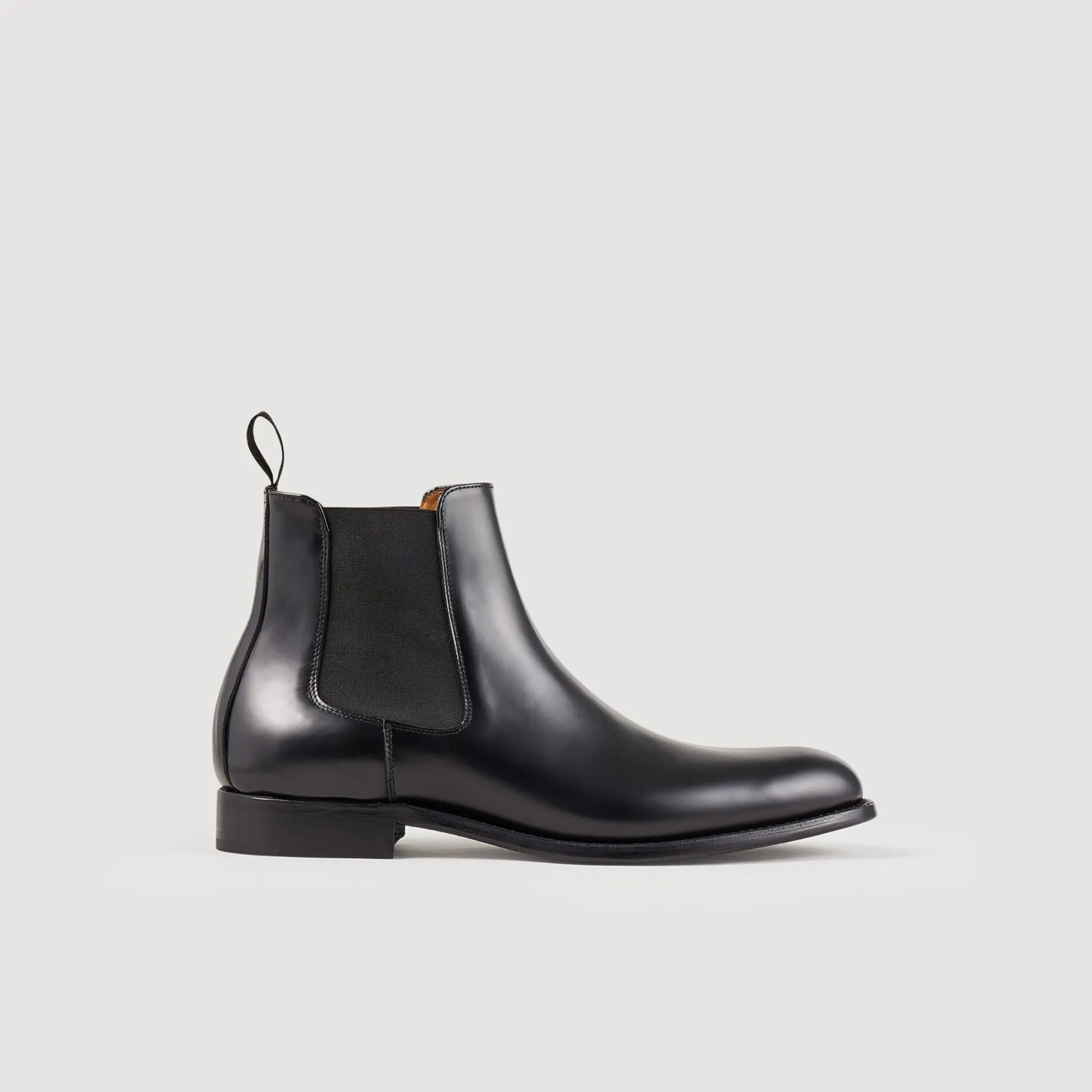 botines_chelsea_de_piel_0.webp Zapatos Urbanos<Sandro Paris Botines Chelsea De Piel