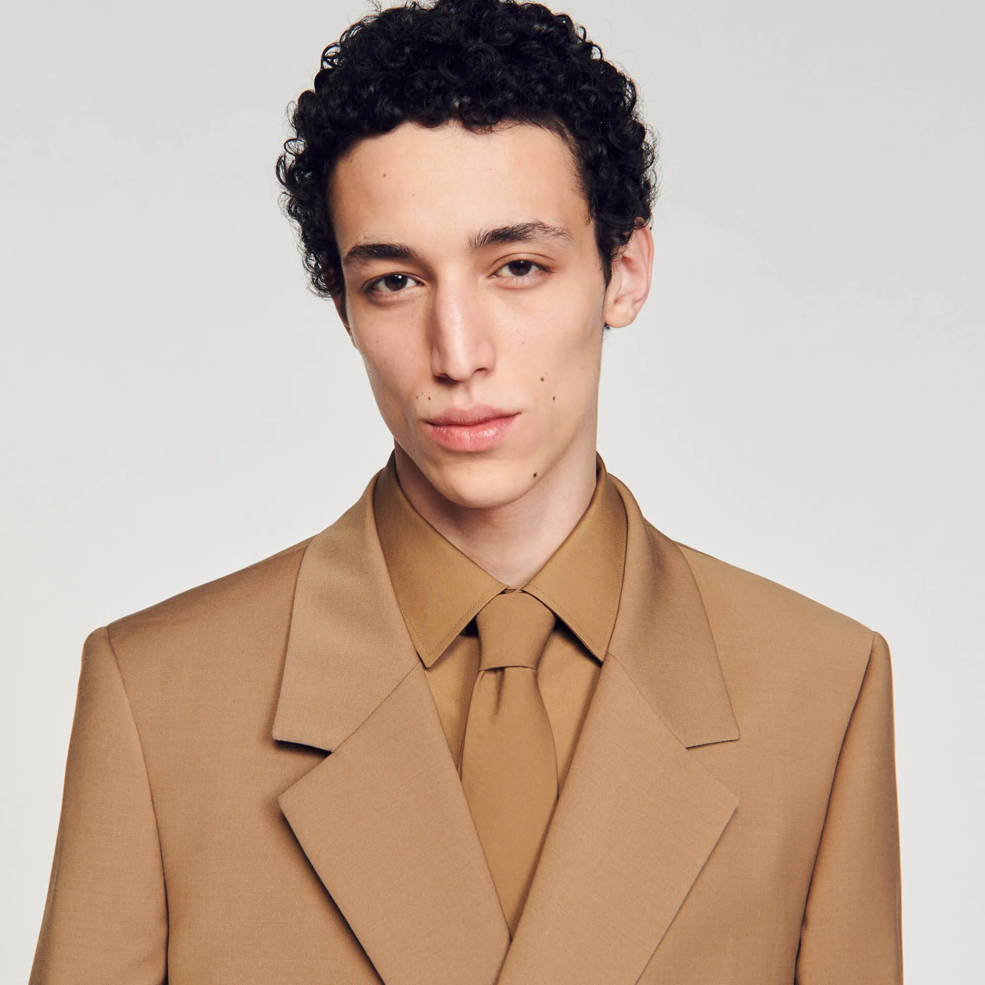 chaqueta_de_traje_cruzada_2-2.webp Trajes & Smokings<Sandro Paris Chaqueta De Traje Cruzada