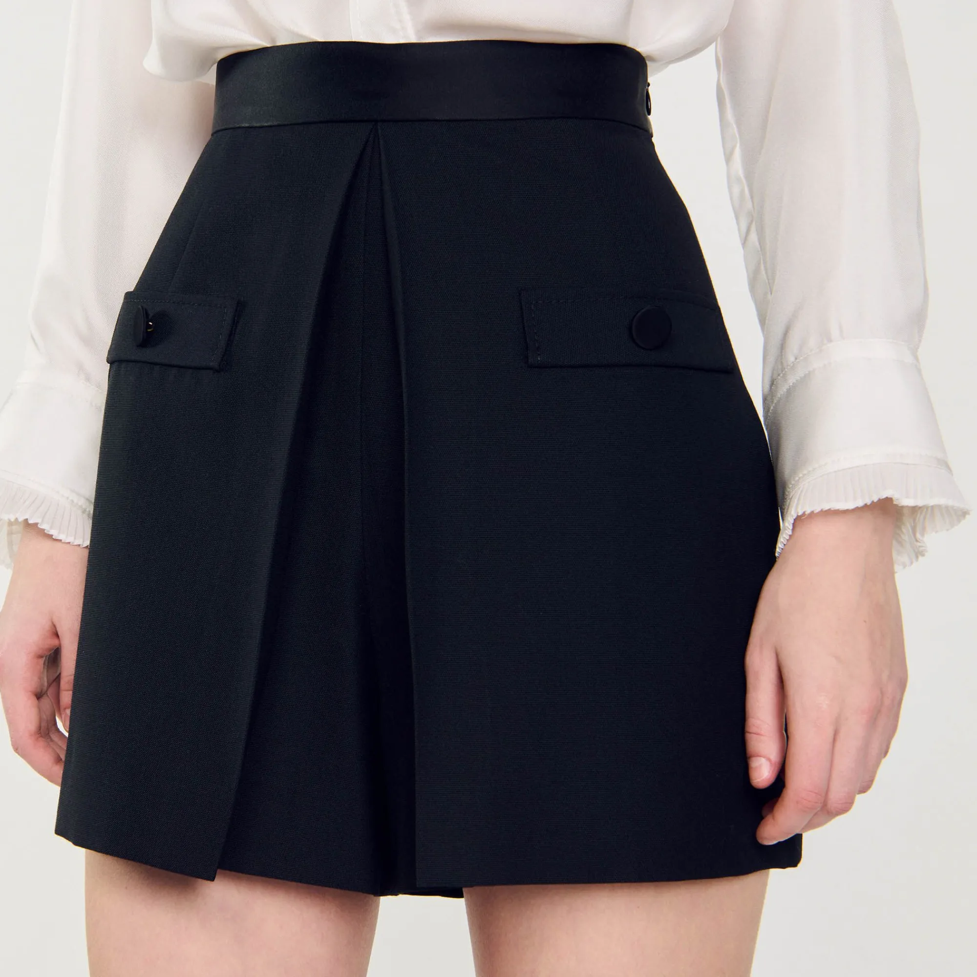 short_de_talle_alto_con_botones_2.webp Faldas & Shorts<Sandro Paris Short De Talle Alto Con Botones