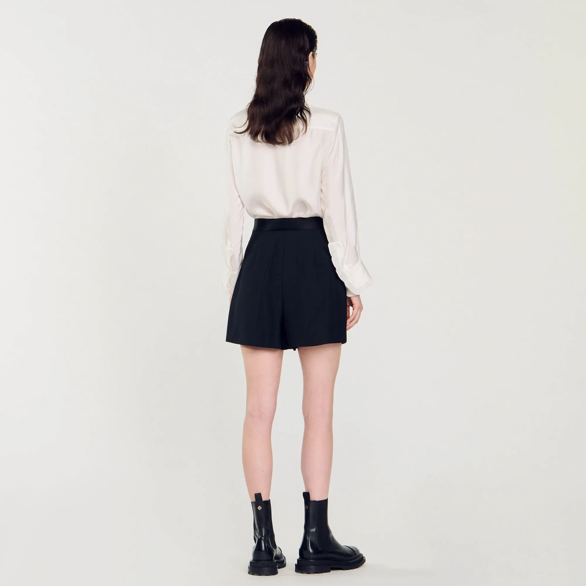 short_de_talle_alto_con_botones_4.webp Faldas & Shorts<Sandro Paris Short De Talle Alto Con Botones