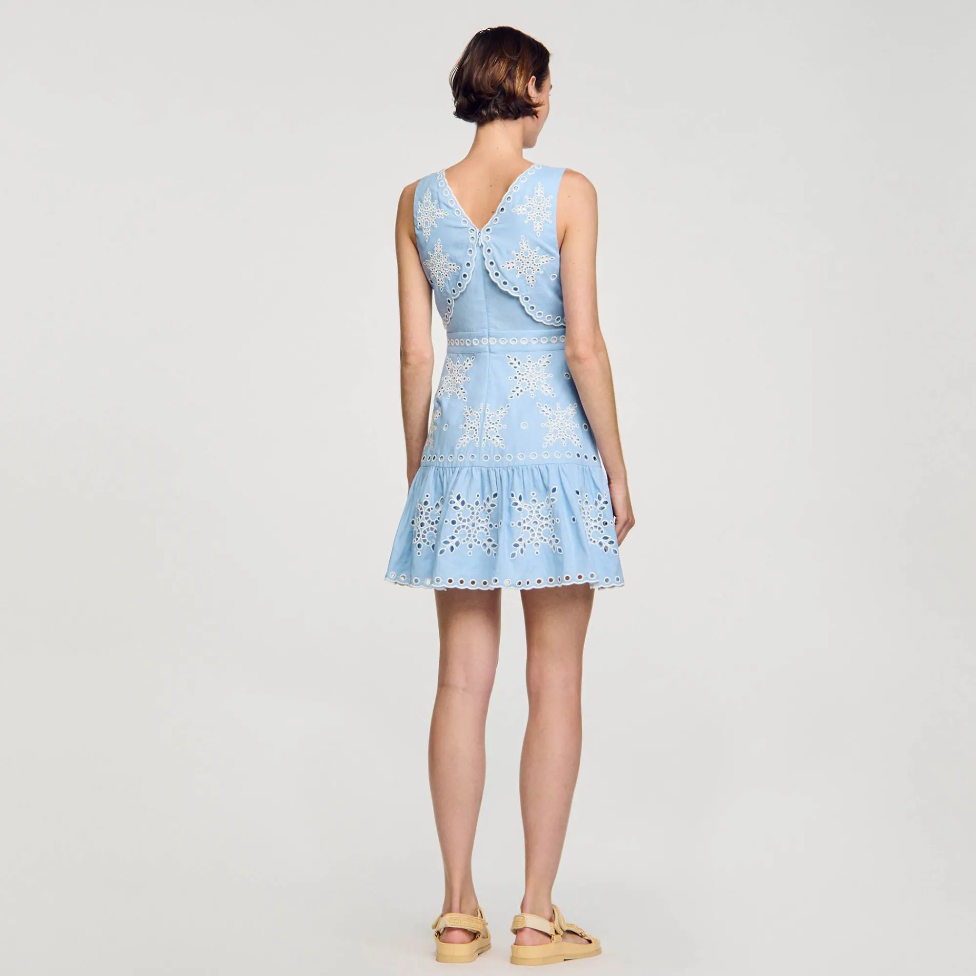 vestido_corto_con_bordado_ingles_4.webp Vestidos<Sandro Paris Vestido Corto Con Bordado Ingles