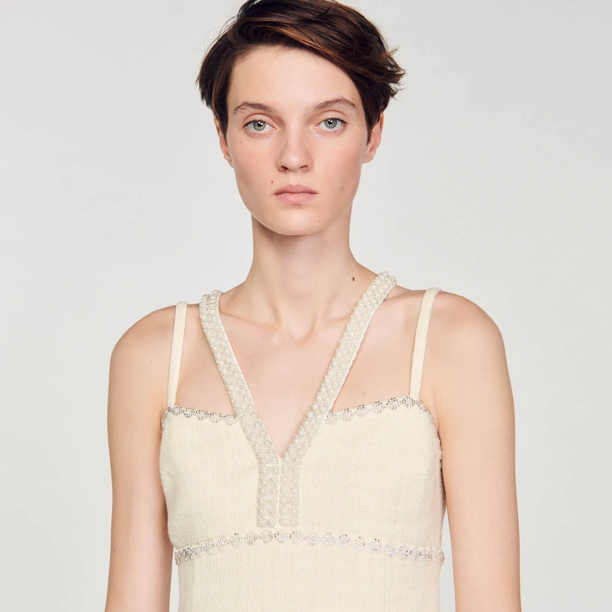 vestido_corto_con_detalle_de_perlas_2.webp Vestidos<Sandro Paris Vestido Corto Con Detalle De Perlas