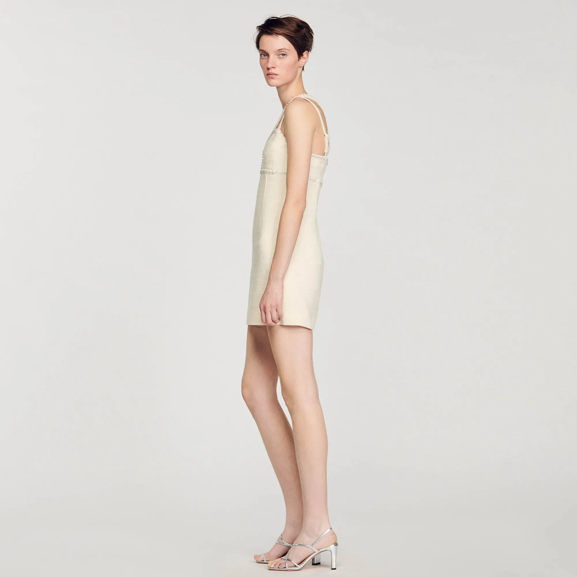 vestido_corto_con_detalle_de_perlas_5.webp Vestidos<Sandro Paris Vestido Corto Con Detalle De Perlas