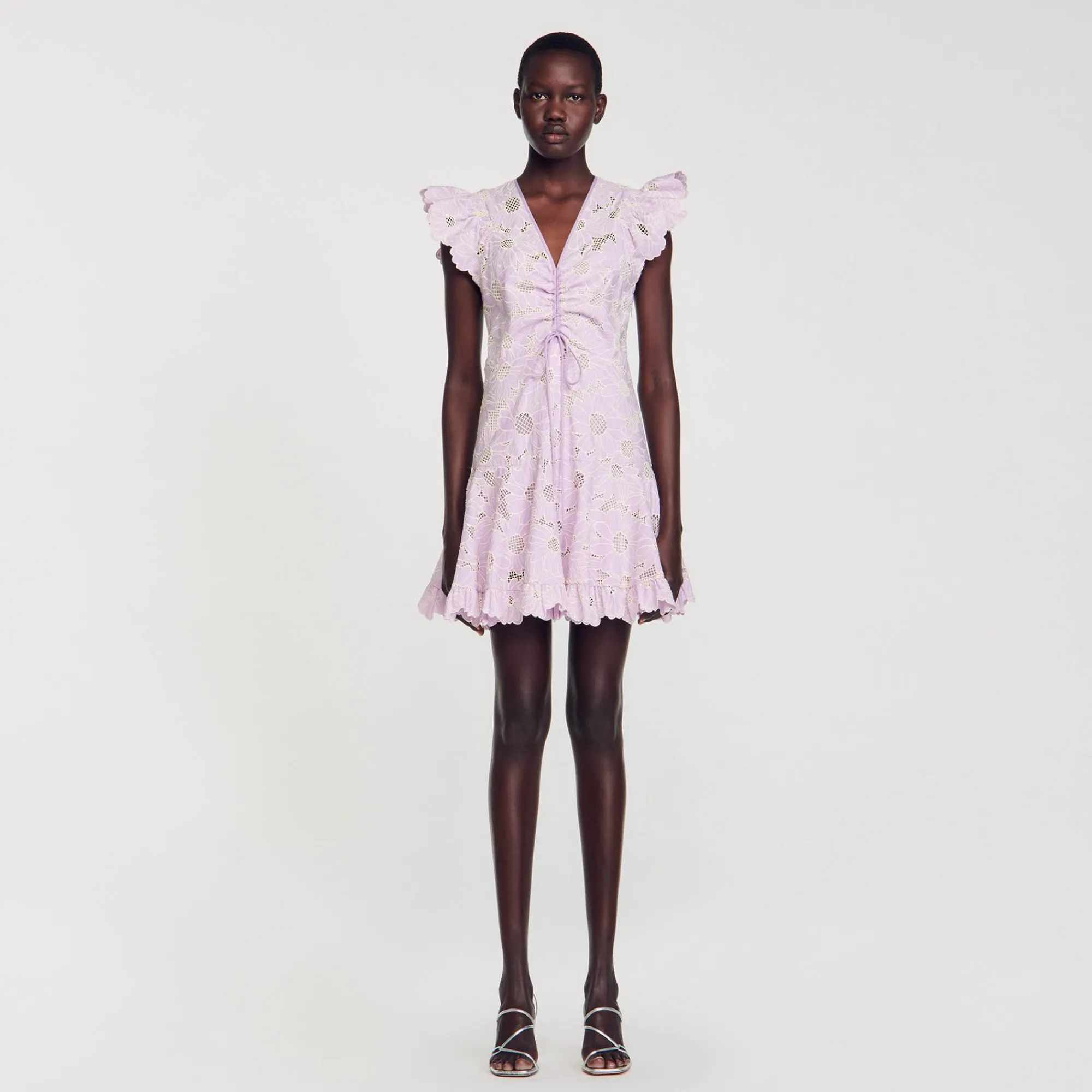 vestido_corto_de_guipur_con_margaritas_1-1.webp Vestidos<Sandro Paris Vestido Corto De Guipur Con Margaritas